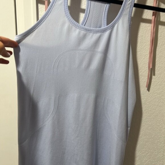 Lululemon Run Swiftly Tech Razorback - Picture 4 of 7